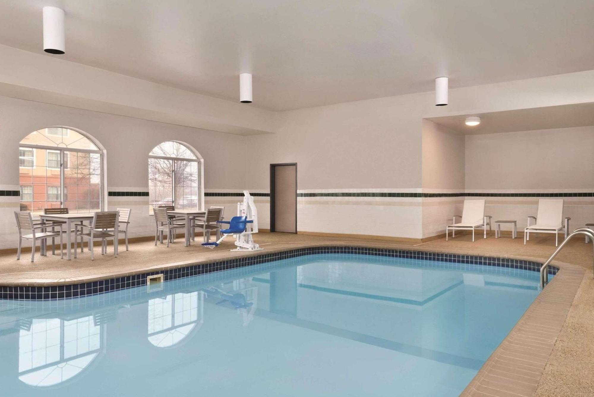Country Inn & Suites By Radisson, Merrillville, In Exteriör bild